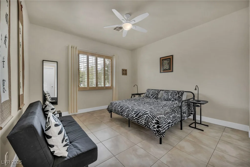 5892 Castleberry Peak, Las Vegas, NV 89131