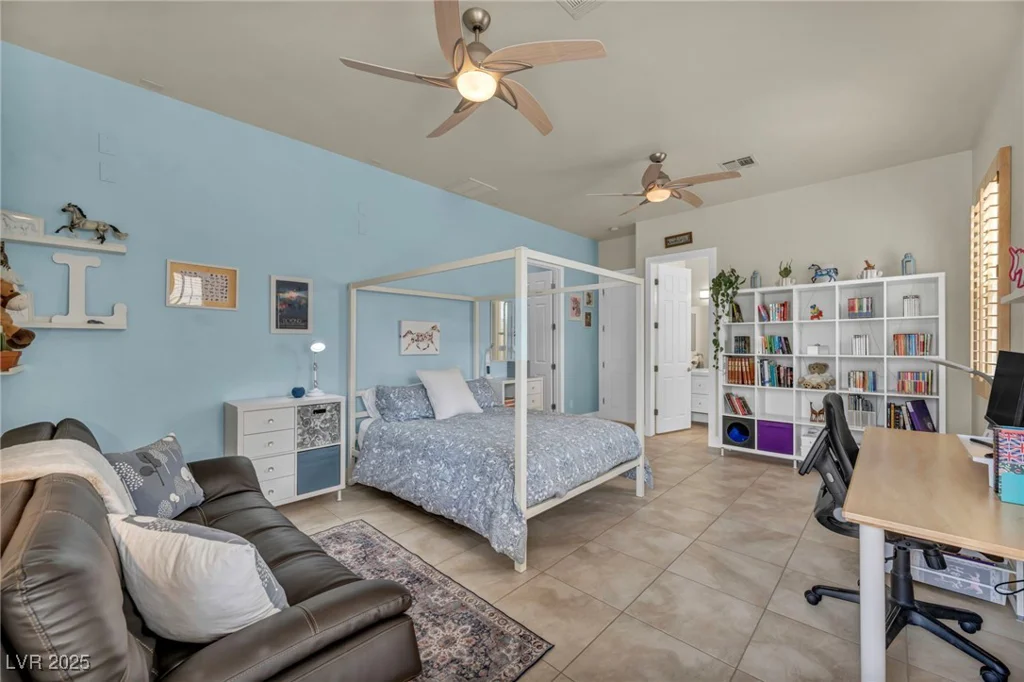 5892 Castleberry Peak, Las Vegas, NV 89131