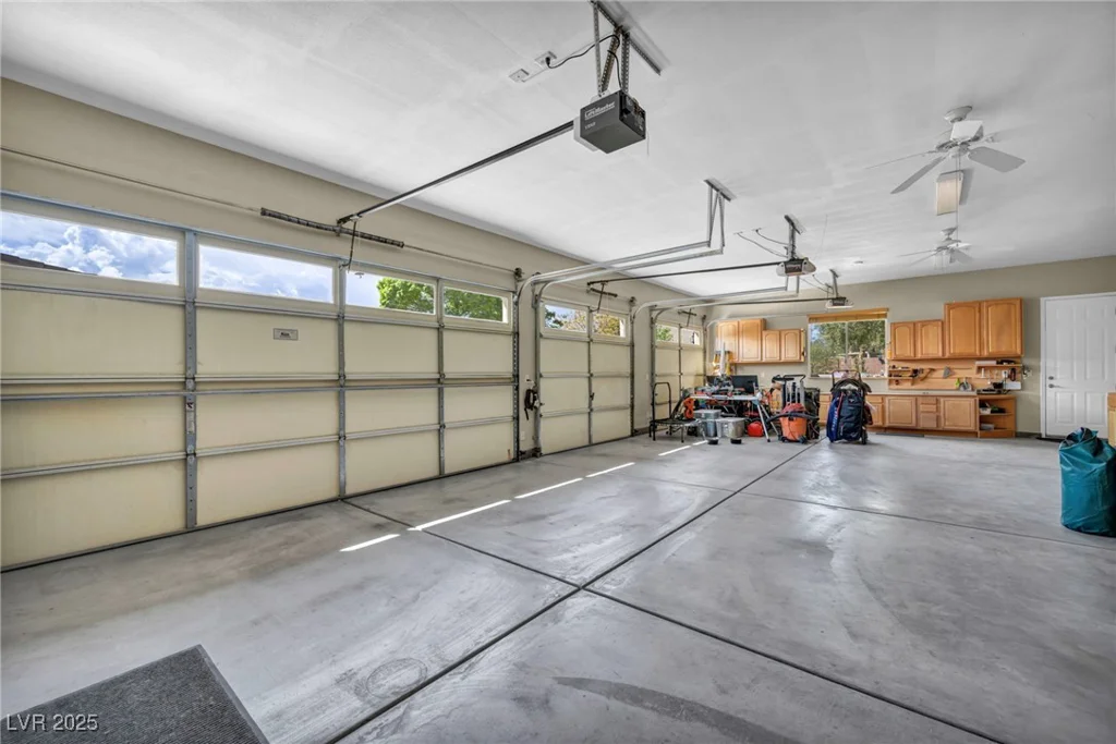 5892 Castleberry Peak, Las Vegas, NV 89131