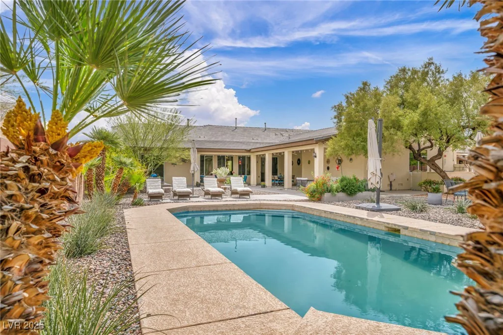 5892 Castleberry Peak, Las Vegas, NV 89131