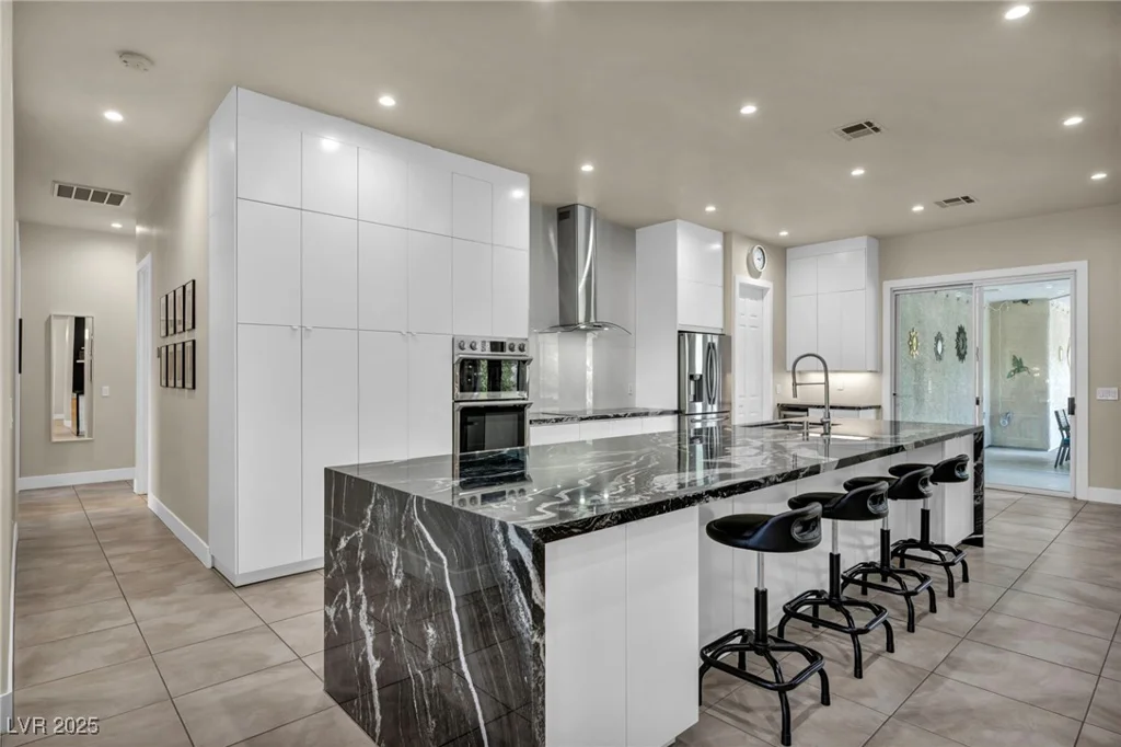 5892 Castleberry Peak, Las Vegas, NV 89131
