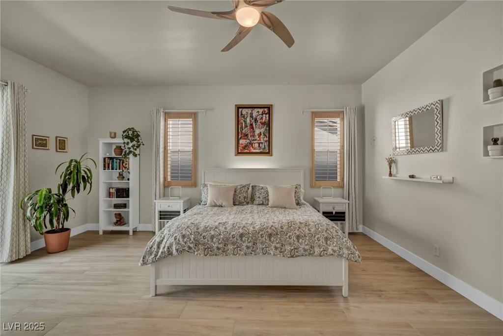 5892 Castleberry Peak, Las Vegas, NV 89131