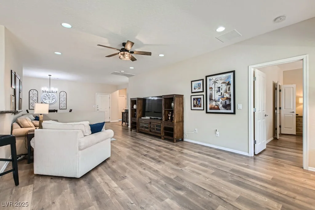 2534 Starlight Valley, Henderson, NV 89044