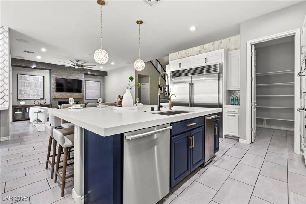 257 Elder View, Las Vegas, NV 89138