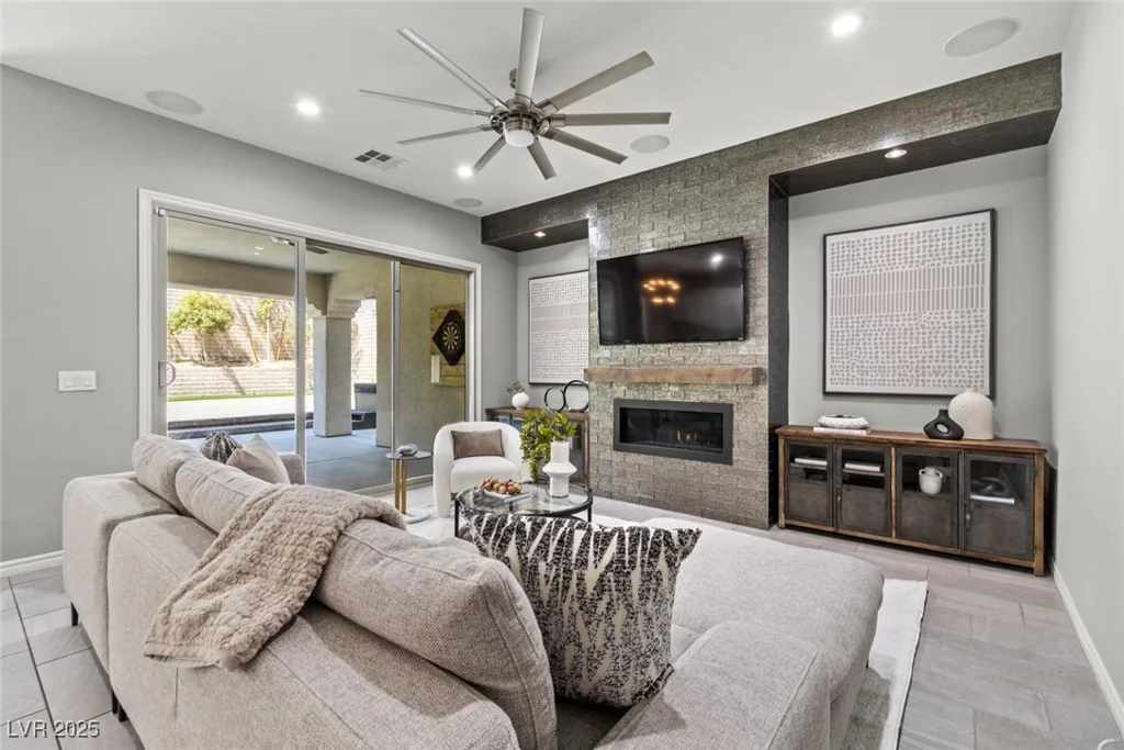 257 Elder View, Las Vegas, NV 89138