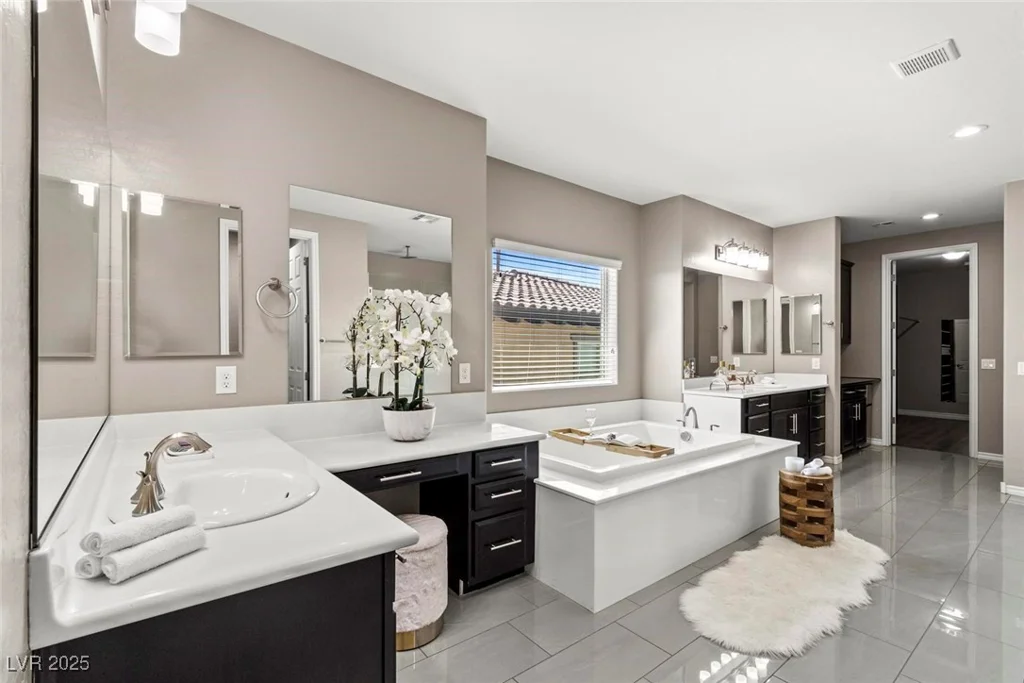 257 Elder View, Las Vegas, NV 89138