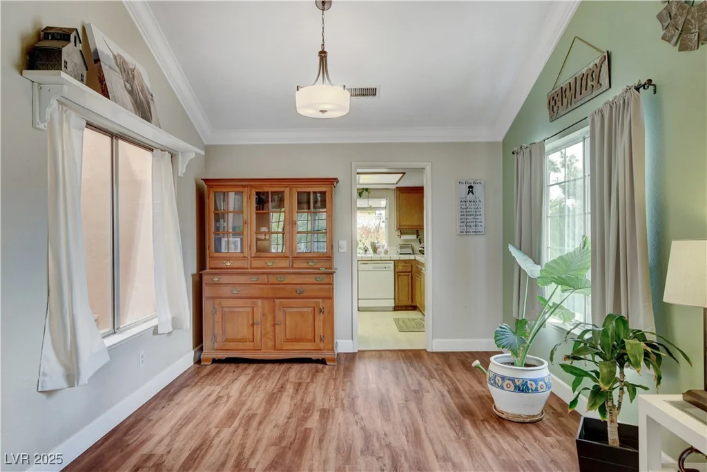 6304 Peppermill, Las Vegas, NV 89146