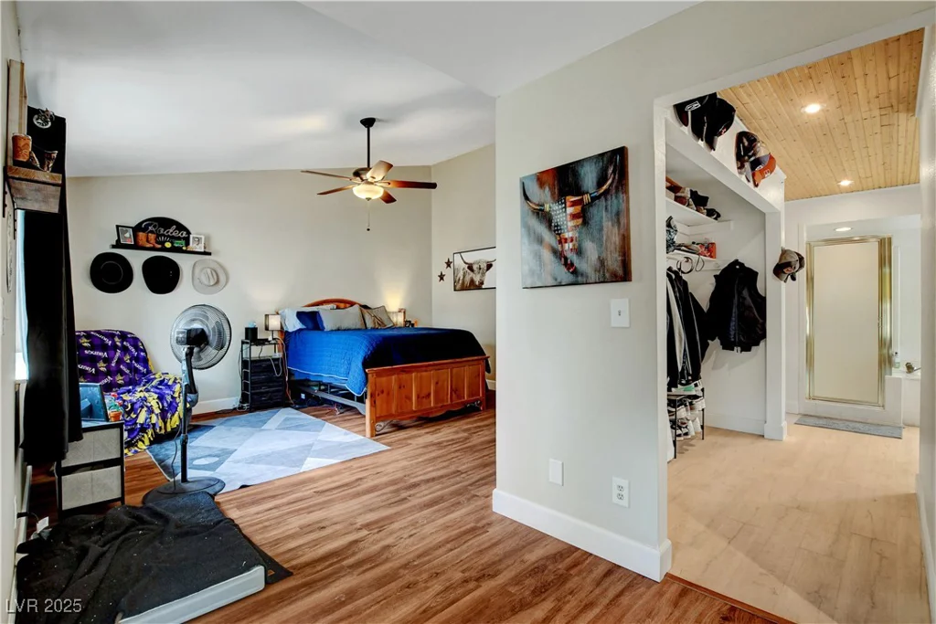 6304 Peppermill, Las Vegas, NV 89146