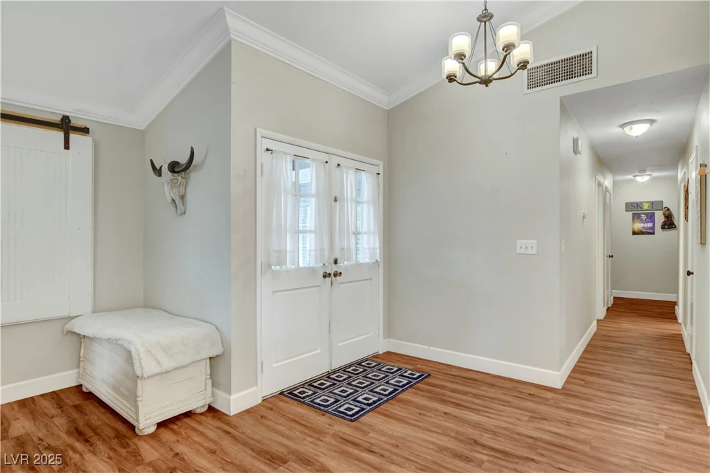 6304 Peppermill, Las Vegas, NV 89146