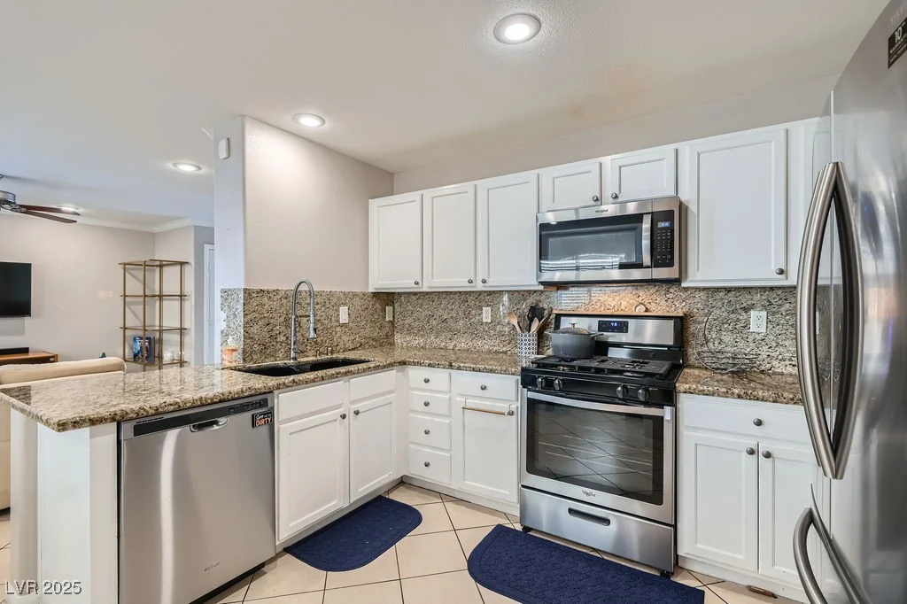 9066 Hilverson, Las Vegas, NV 89148