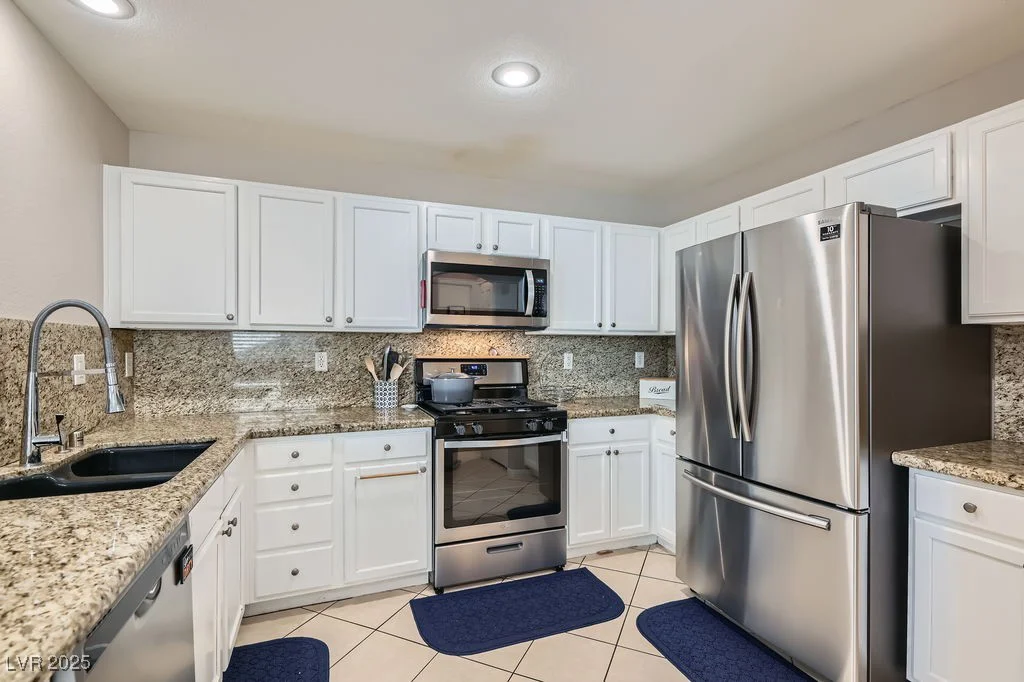 9066 Hilverson, Las Vegas, NV 89148