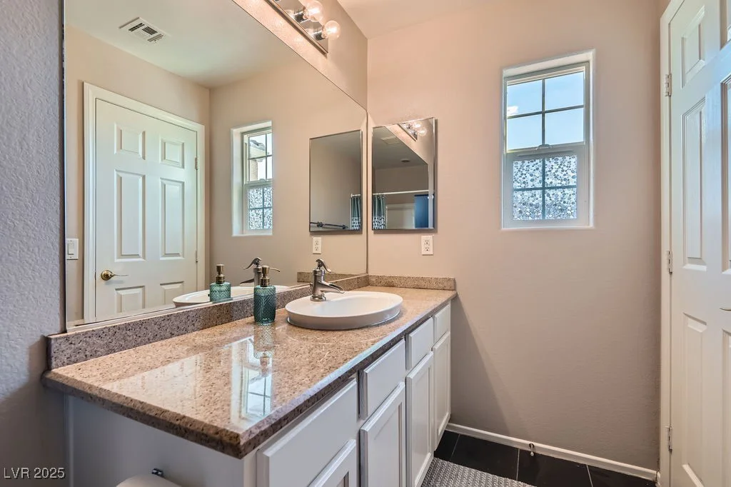 9066 Hilverson, Las Vegas, NV 89148