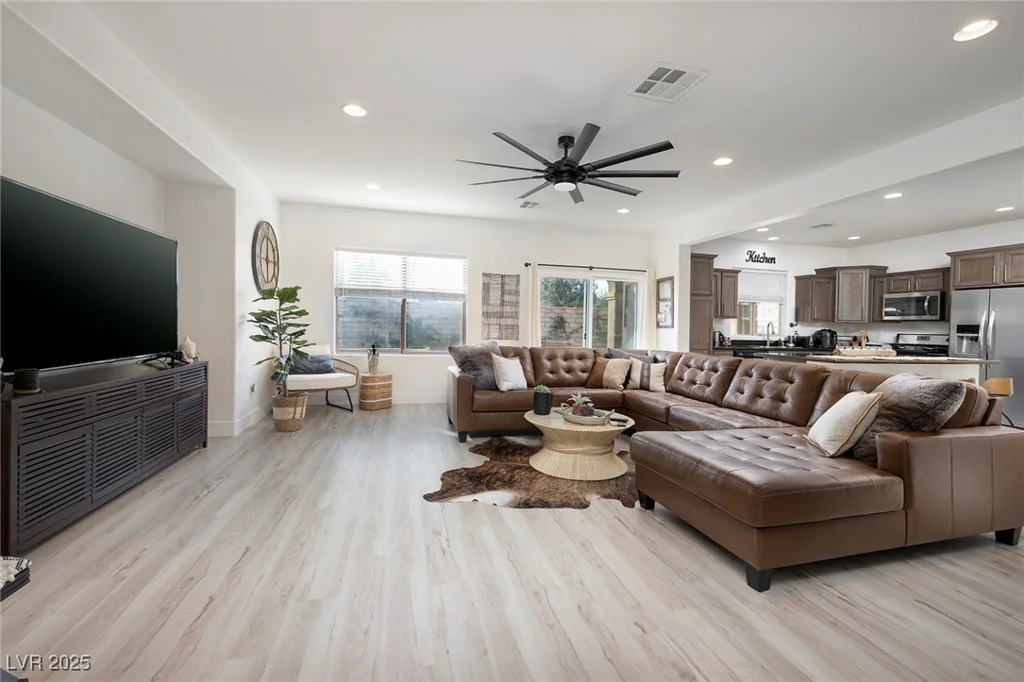 11913 Alava, Las Vegas, NV 89138