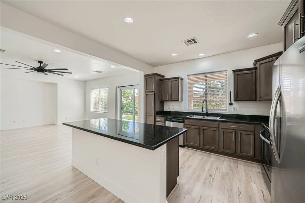 11913 Alava, Las Vegas, NV 89138
