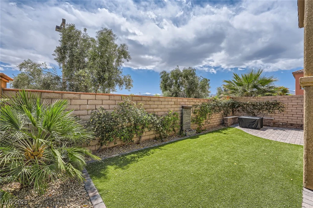 11913 Alava, Las Vegas, NV 89138