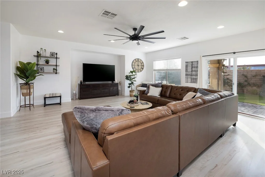 11913 Alava, Las Vegas, NV 89138