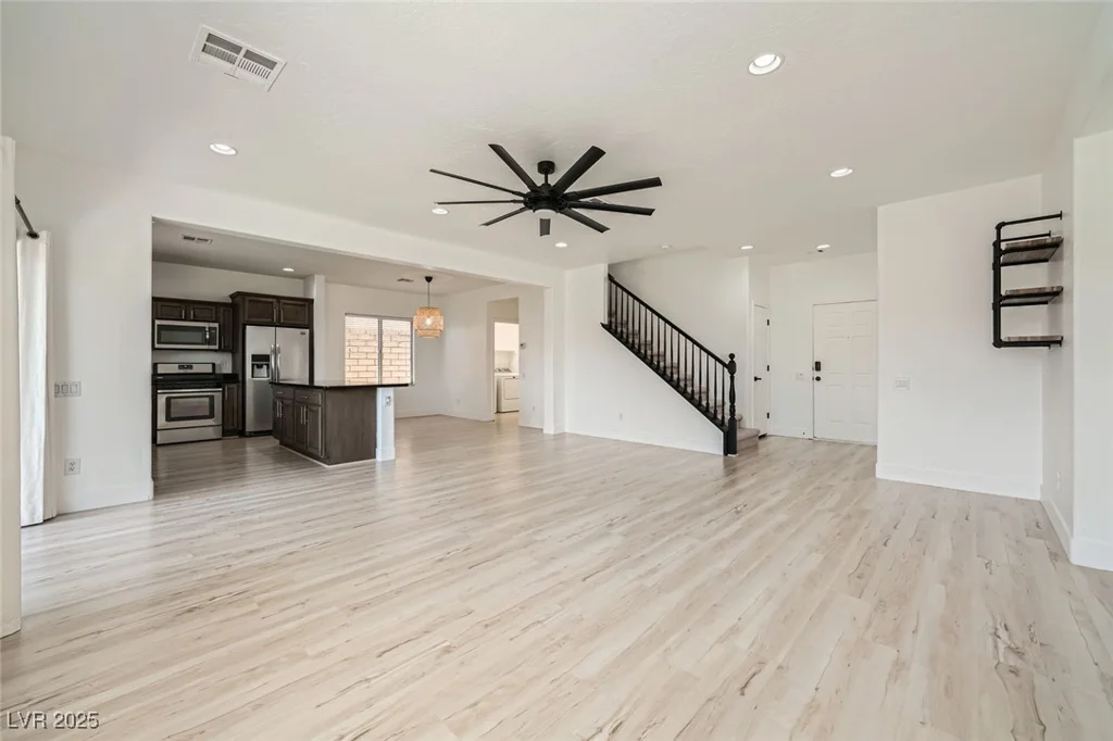 11913 Alava, Las Vegas, NV 89138