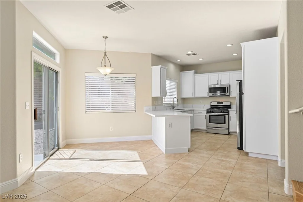 10963 Saint Rafael, Las Vegas, NV 89141