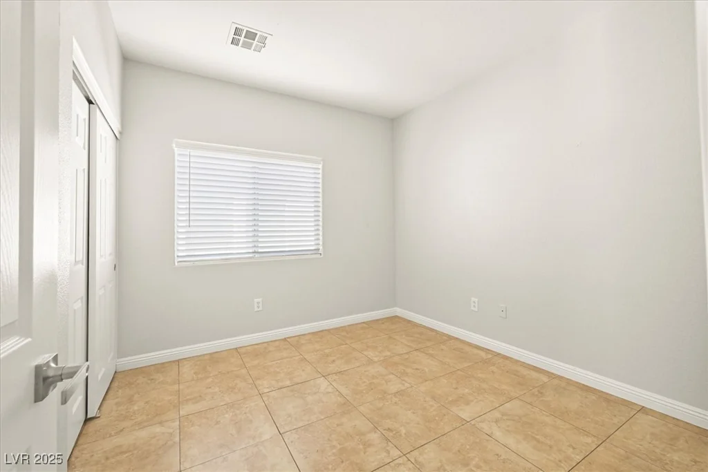10963 Saint Rafael, Las Vegas, NV 89141