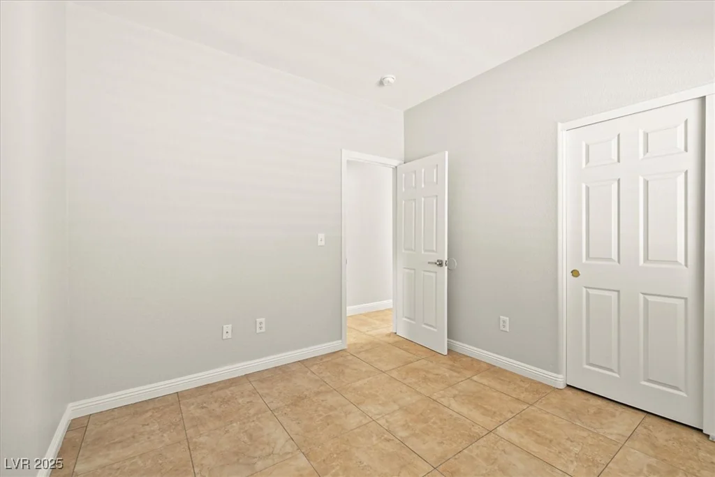 10963 Saint Rafael, Las Vegas, NV 89141