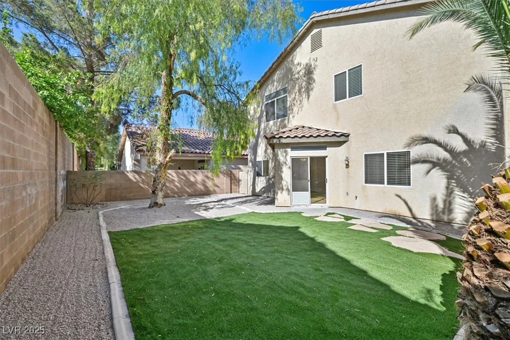 10963 Saint Rafael, Las Vegas, NV 89141
