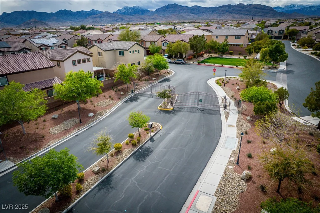 7743 Tree Lane Peak, Las Vegas, NV 89166