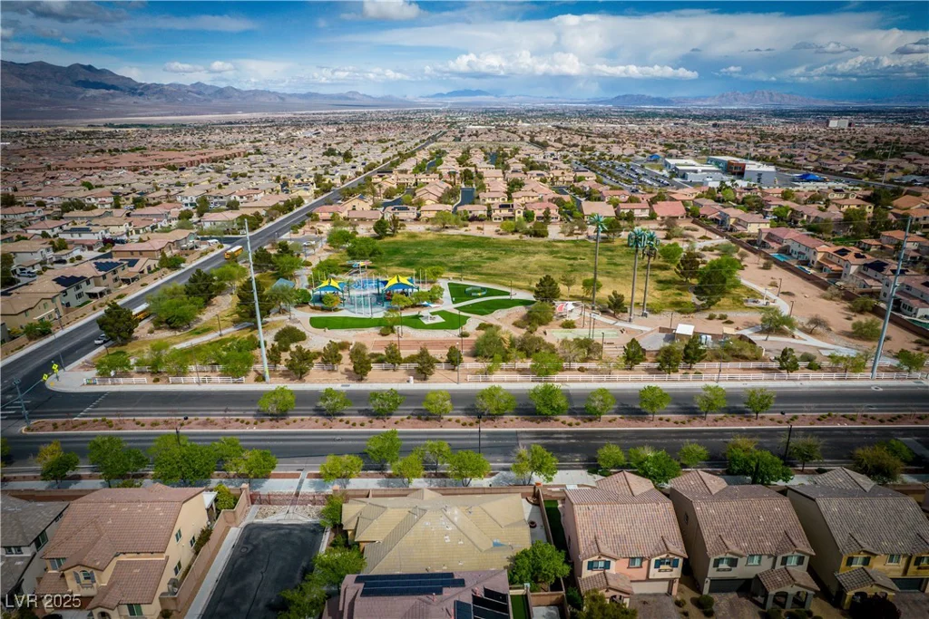 7743 Tree Lane Peak, Las Vegas, NV 89166