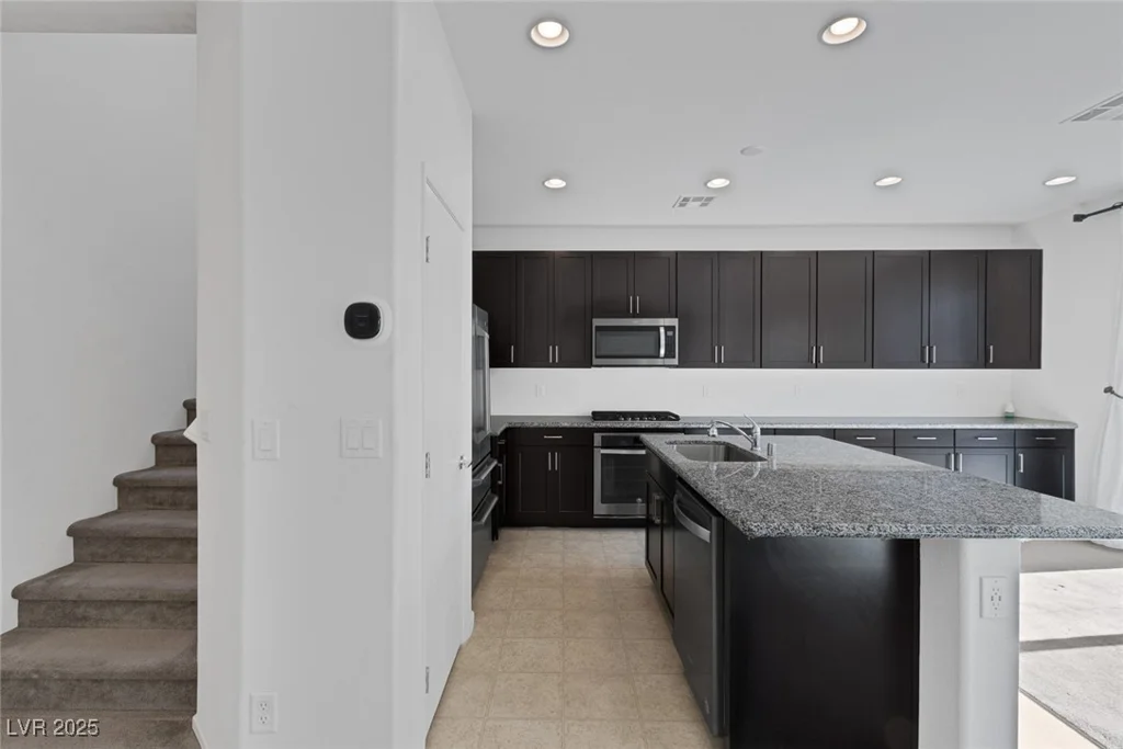 5589 Pico Ferrera, Las Vegas, NV 89113