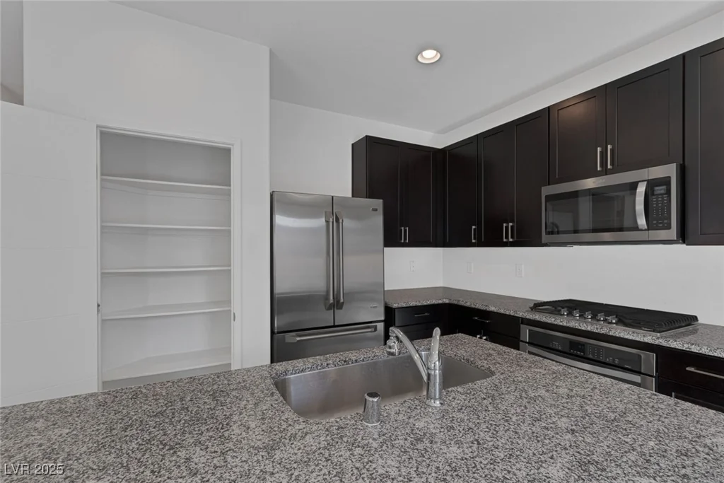 5589 Pico Ferrera, Las Vegas, NV 89113
