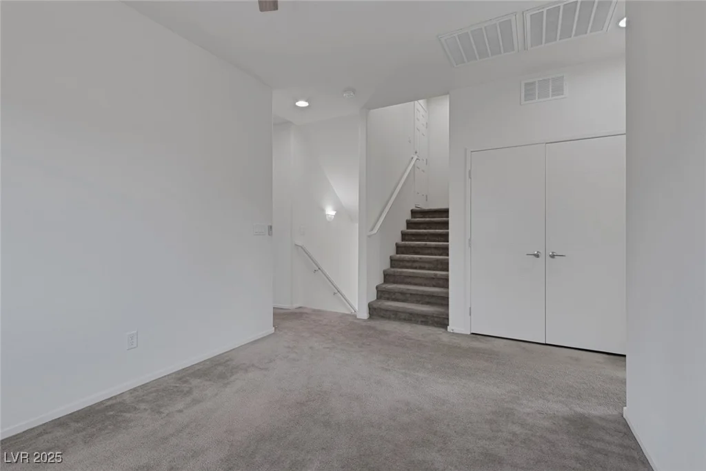 5589 Pico Ferrera, Las Vegas, NV 89113