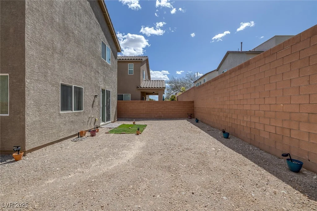5589 Pico Ferrera, Las Vegas, NV 89113