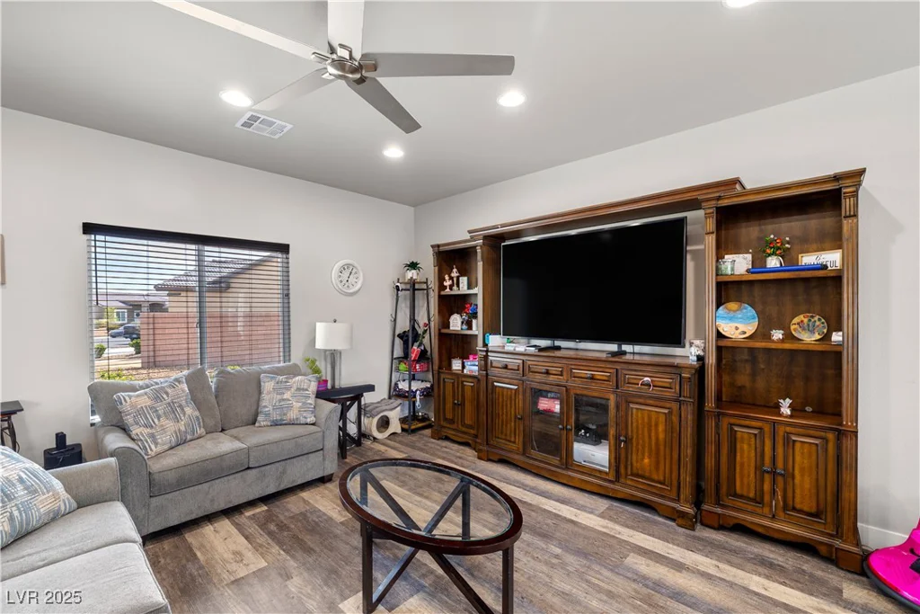 10 Magnolia, Pahrump, NV 89048