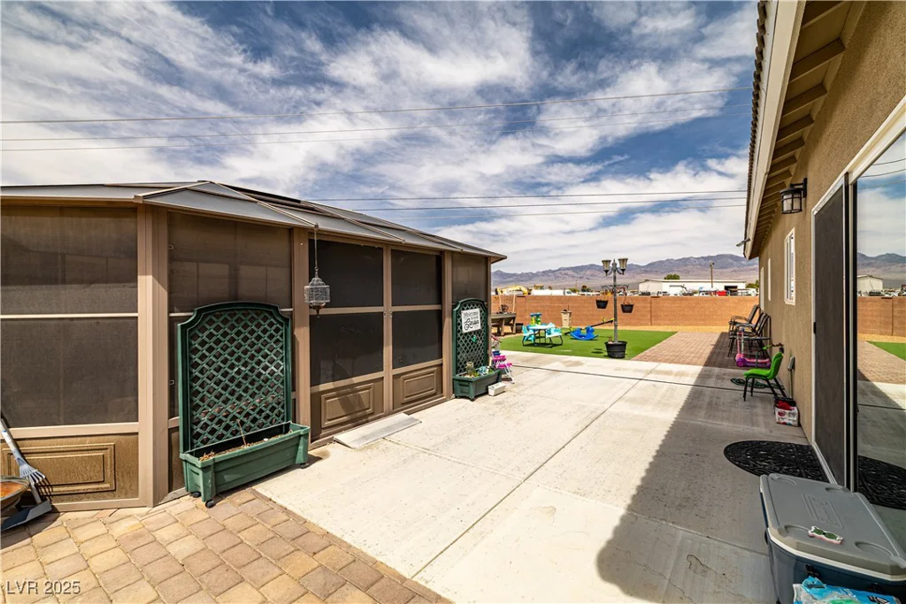10 Magnolia, Pahrump, NV 89048