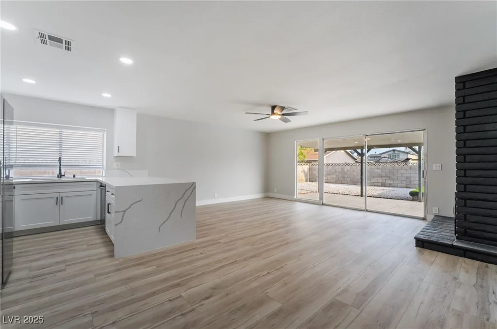 5771 Auckland, Las Vegas, NV 89110