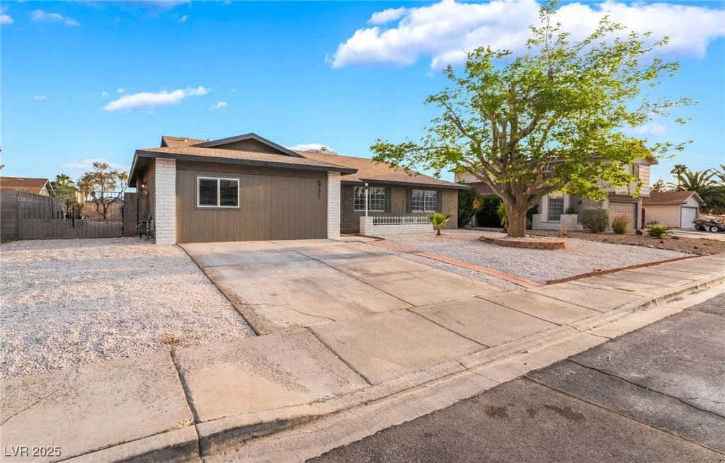5771 Auckland, Las Vegas, NV 89110