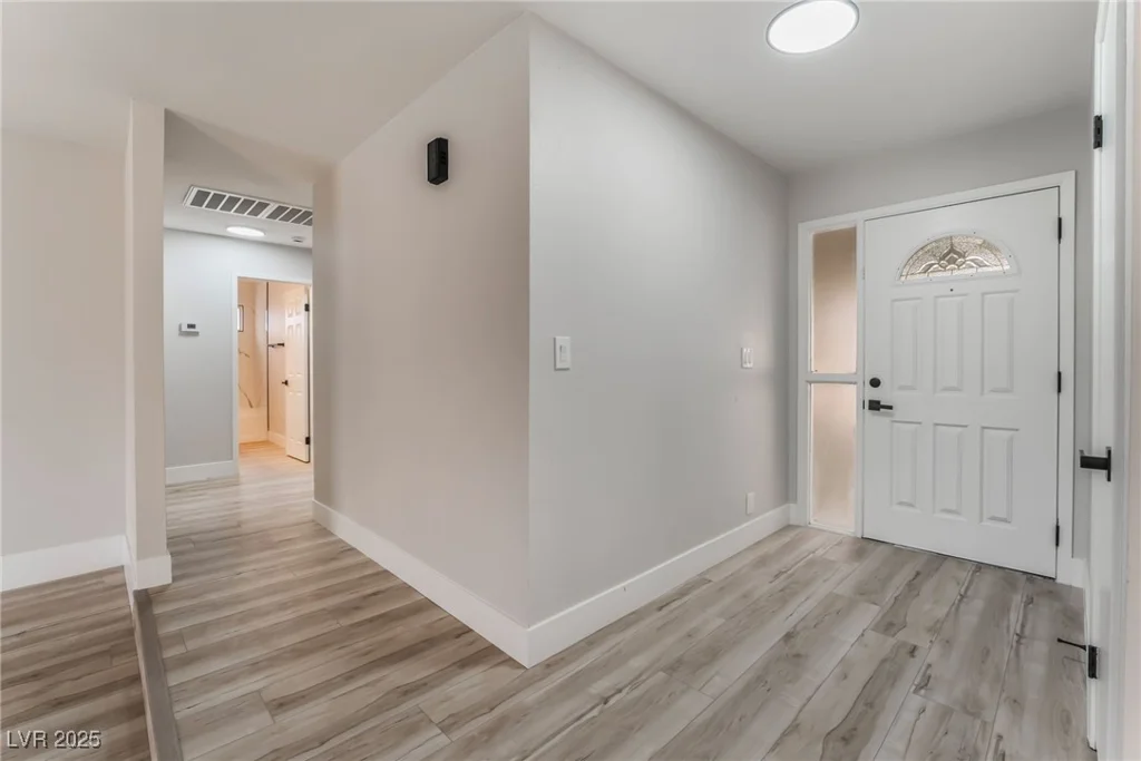 5771 Auckland, Las Vegas, NV 89110