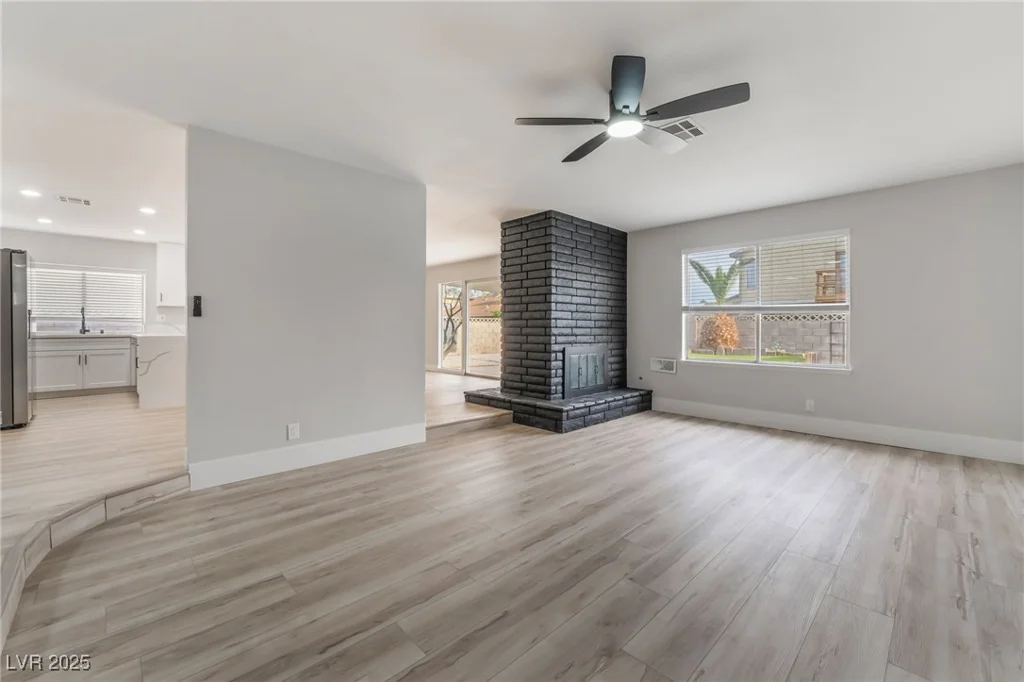 5771 Auckland, Las Vegas, NV 89110