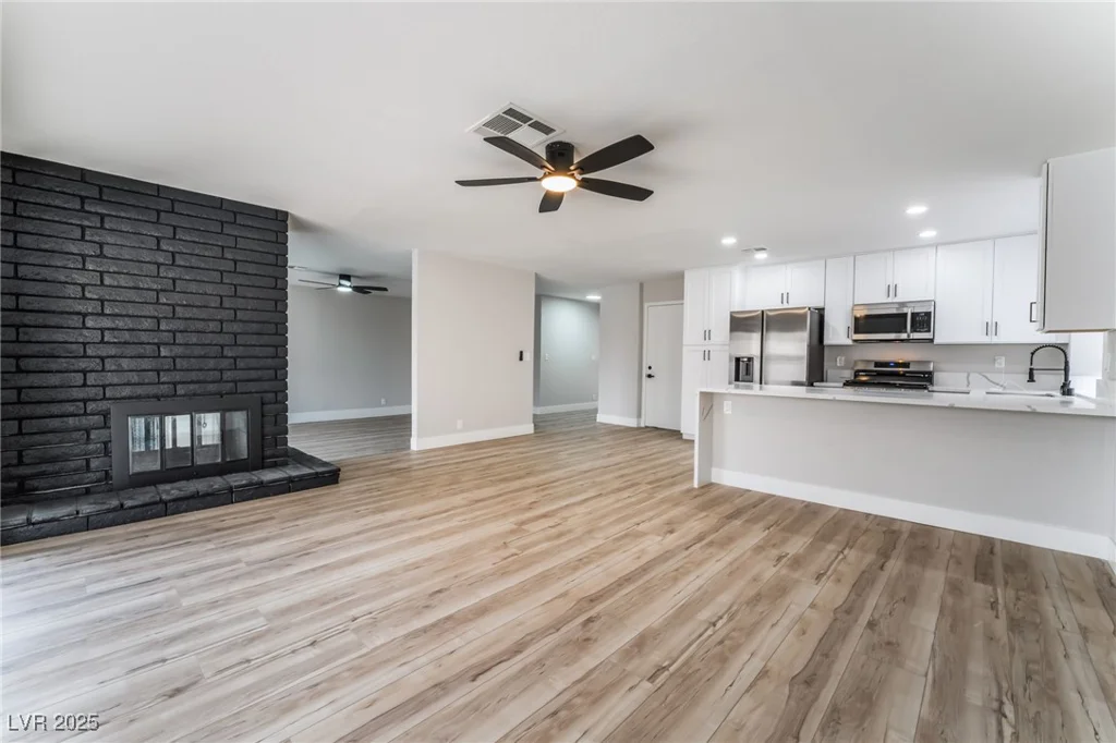 5771 Auckland, Las Vegas, NV 89110