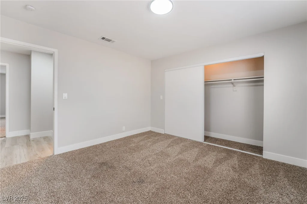 5771 Auckland, Las Vegas, NV 89110