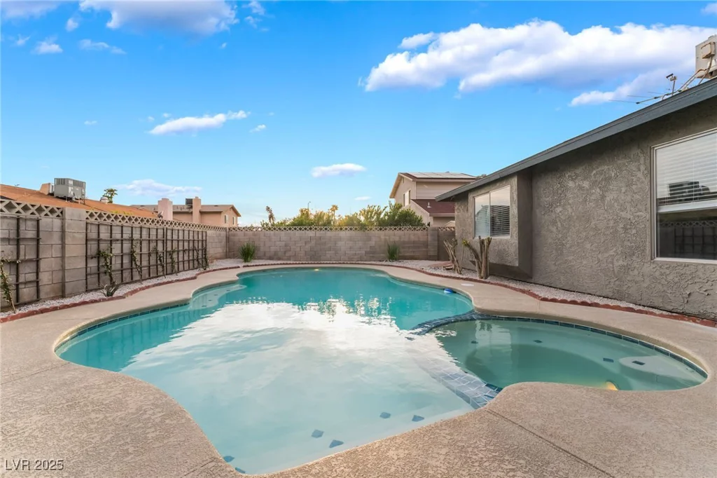 5771 Auckland, Las Vegas, NV 89110