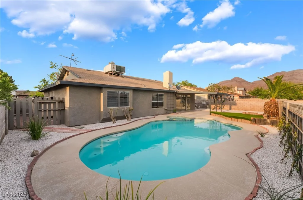 5771 Auckland, Las Vegas, NV 89110