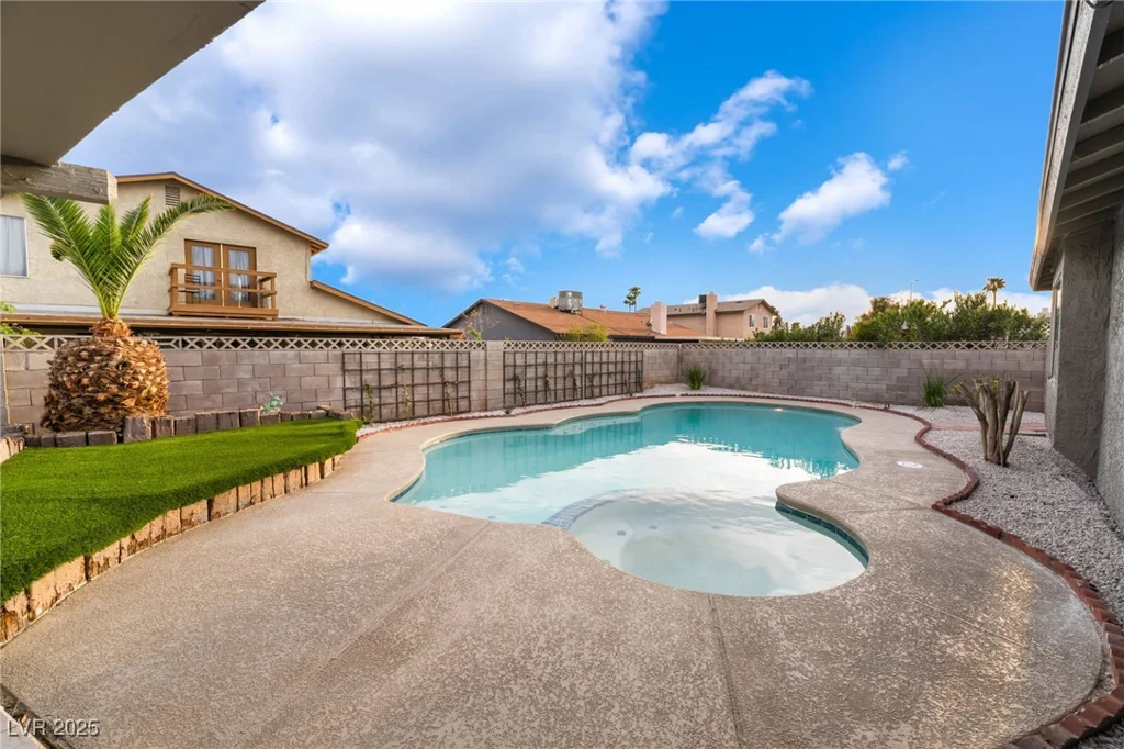5771 Auckland, Las Vegas, NV 89110