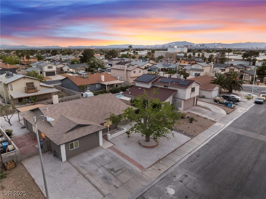 5771 Auckland, Las Vegas, NV 89110