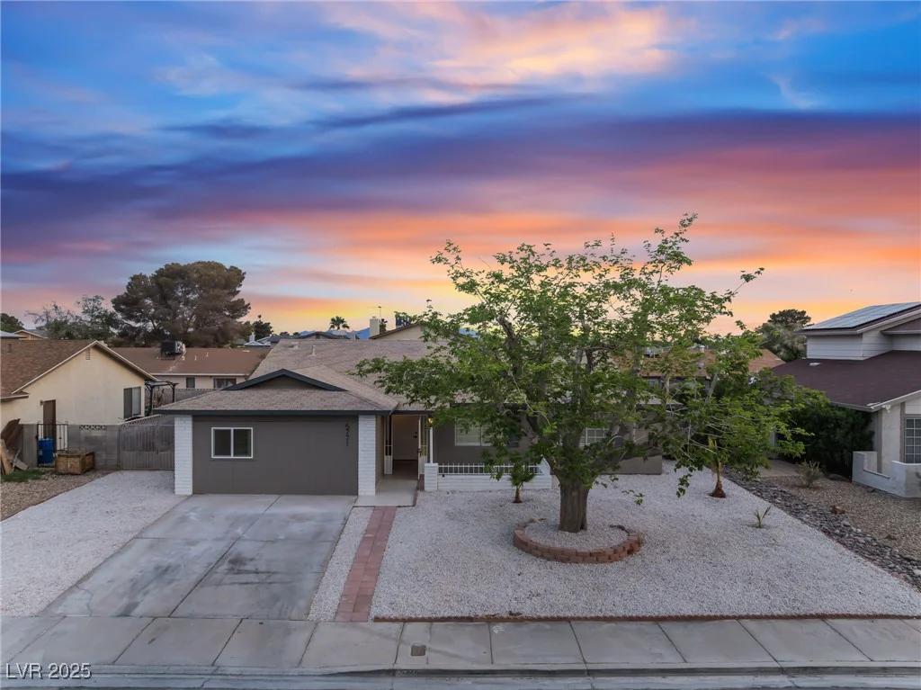 5771 Auckland, Las Vegas, NV 89110