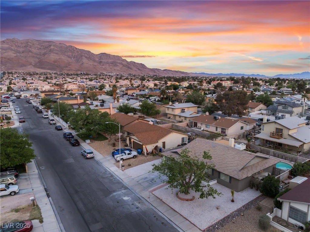 5771 Auckland, Las Vegas, NV 89110
