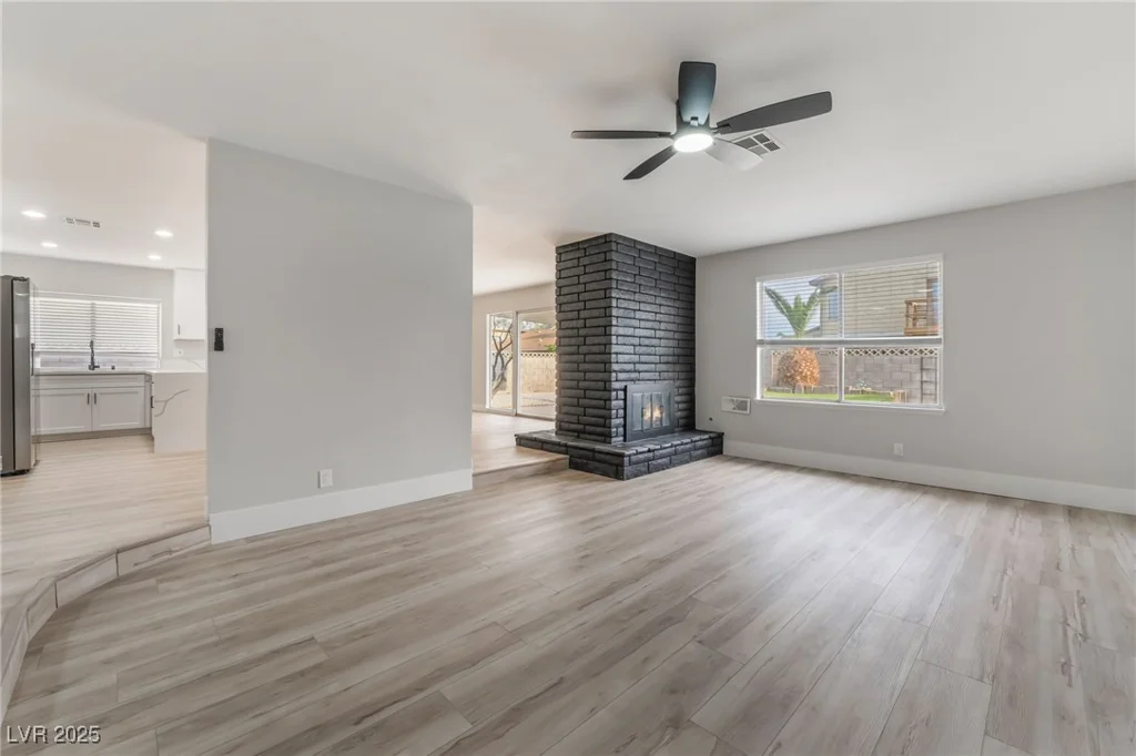 5771 Auckland, Las Vegas, NV 89110