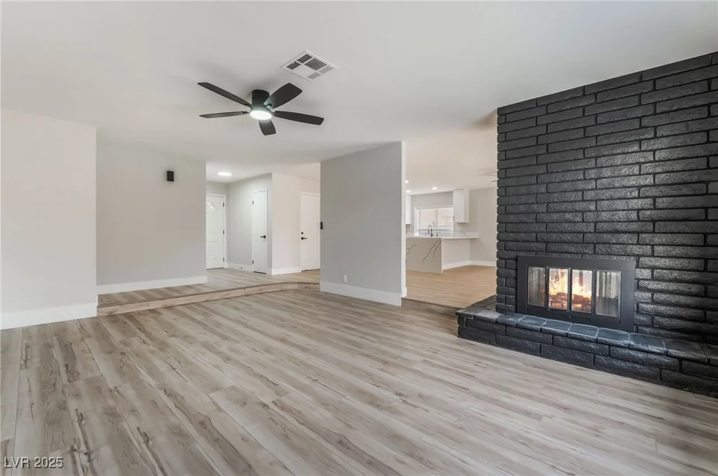 5771 Auckland, Las Vegas, NV 89110