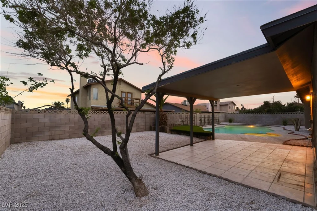 5771 Auckland, Las Vegas, NV 89110
