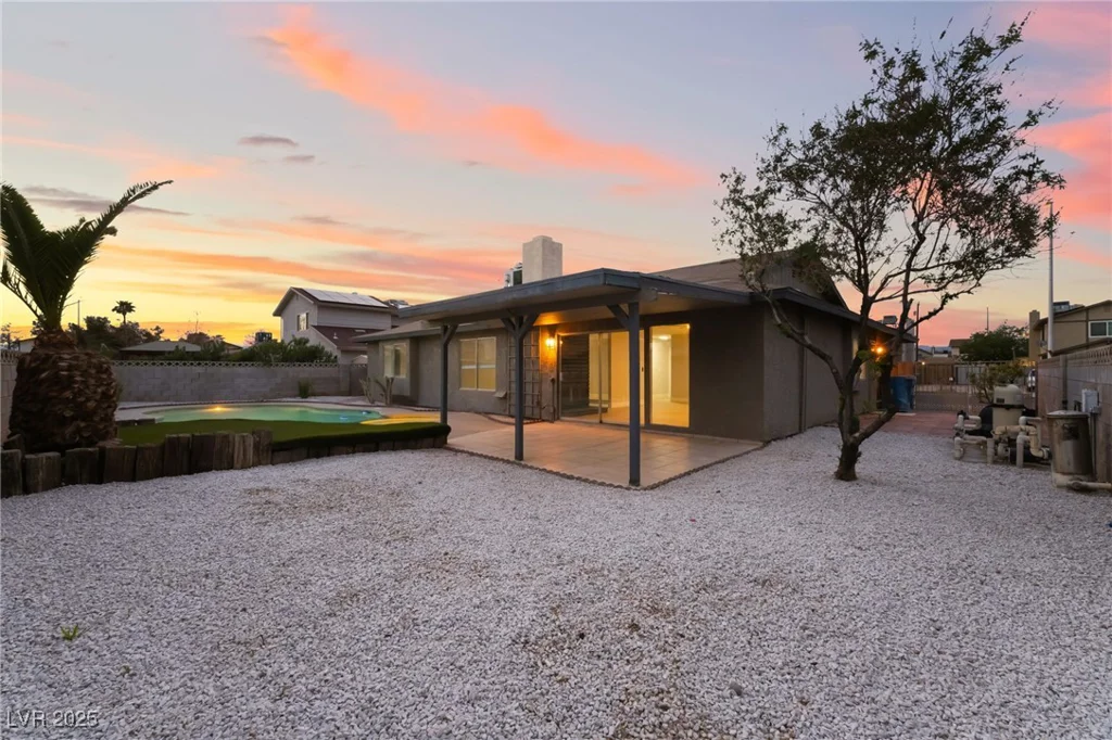 5771 Auckland, Las Vegas, NV 89110