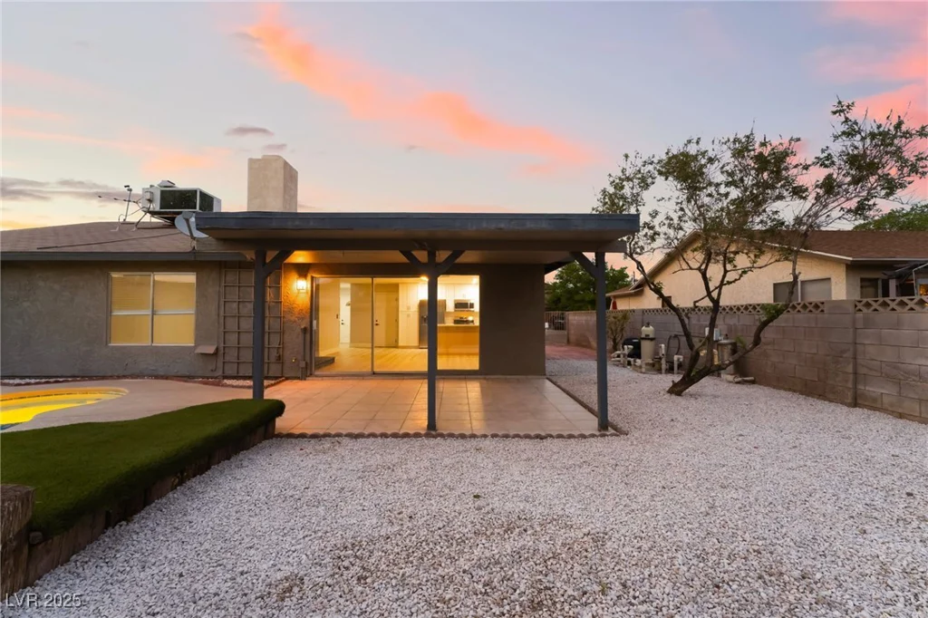5771 Auckland, Las Vegas, NV 89110